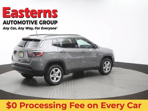 Used 2023 Jeep Compass Latitude w/ Sun and Sound Group AWD/4WD image 43