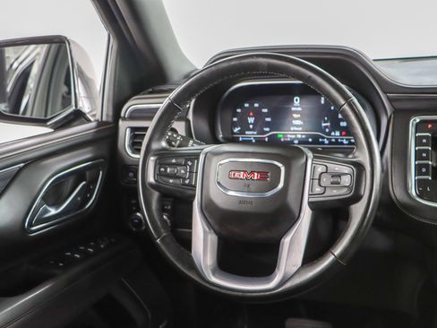Used 2023 GMC Yukon SLT w/ SLT Luxury Package AWD/4WD image 13