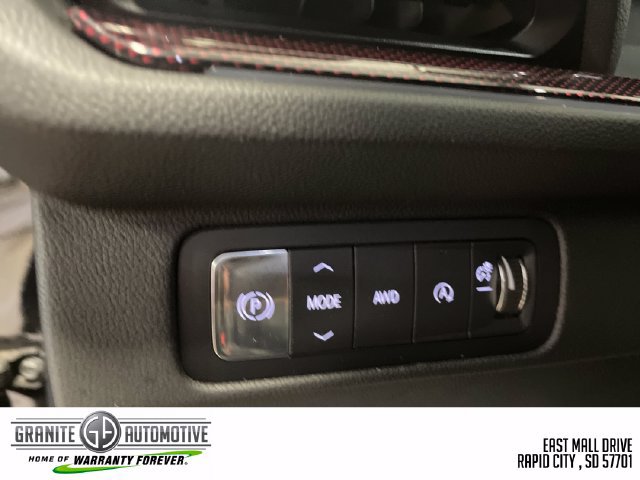 Used 2025 Chevrolet Traverse Z71 w/ Driver Confidence Package AWD/4WD image 31