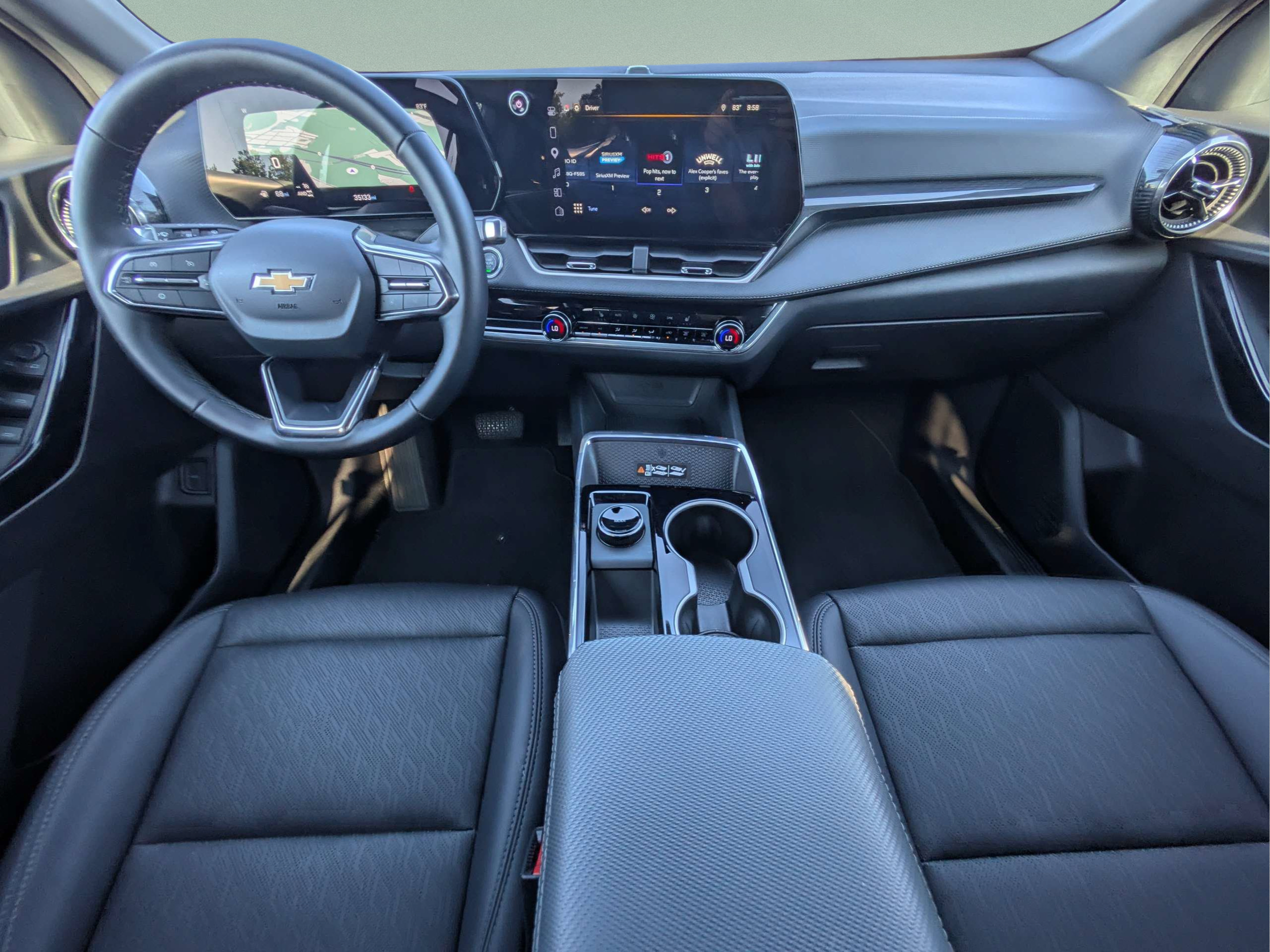 Used 2026 Chevrolet Equinox LT w/ Convenience Package II AWD/4WD image 11