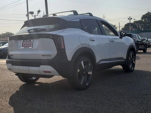 New 2026 Nissan Kicks SR w/ Cold Weather Package image 7