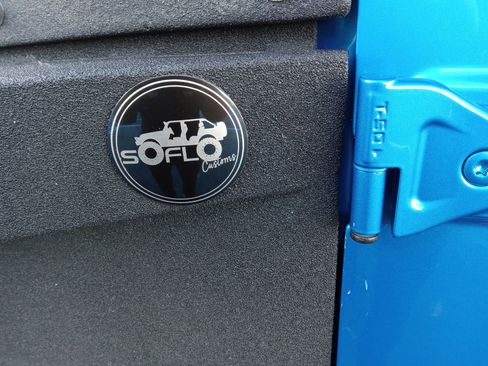 Used 2024 Jeep Wrangler Sport S image 11