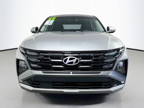 Used 2025 Hyundai Tucson SE FWD image 11