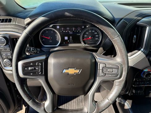 Used 2020 Chevrolet Silverado 2500 LTZ w/ LTZ Premium Package image 18