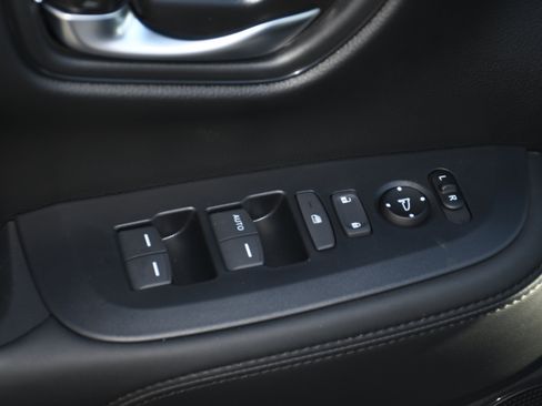 New 2026 Honda HR-V LX image 6