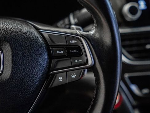 Used 2018 Honda Accord Sport image 26