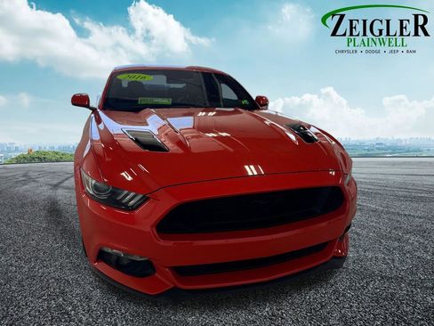 Used 2016 Ford Mustang GT Premium w/ Black Accent Package RWD image 8