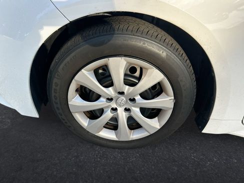 Used 2024 Toyota Corolla LE FWD image 10