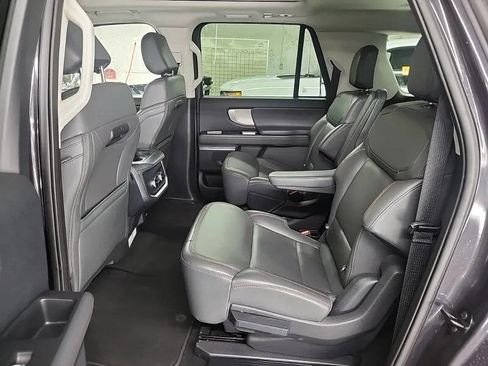 Used 2025 Ford Expedition Max Active AWD/4WD image 11