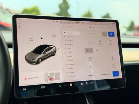 Used 2018 Tesla Model 3 Long Range AWD/4WD image 35