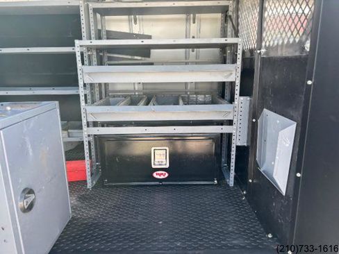 Used 2016 Chevrolet Express 2500 RWD image 27