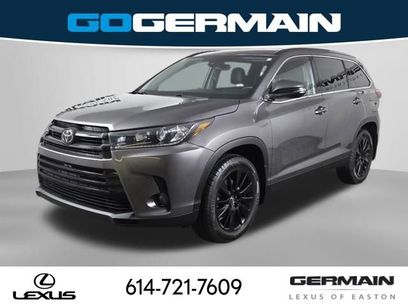 Used 2019 Toyota Highlander SE