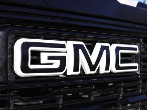 Used 2026 GMC Sierra 2500 AT4 w/ AT4 Premium Plus Package image 36