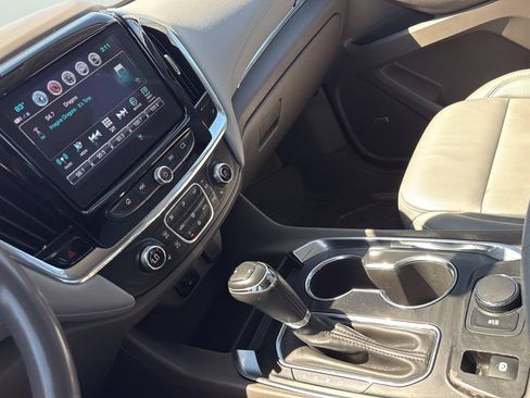 Used 2018 Chevrolet Traverse LT w/ LPO, Cargo Package FWD image 19