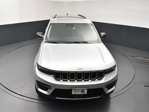 Used 2024 Jeep Grand Cherokee Laredo X w/ Trailer Tow Package image 14