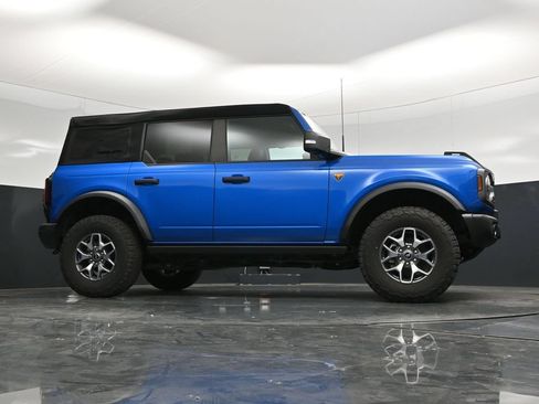 Used 2023 Ford Bronco Badlands AWD/4WD image 45