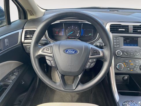Used 2018 Ford Fusion S FWD image 15