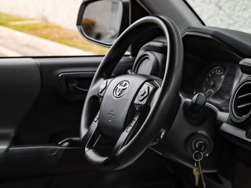 Used 2022 Toyota Tacoma SR image 19