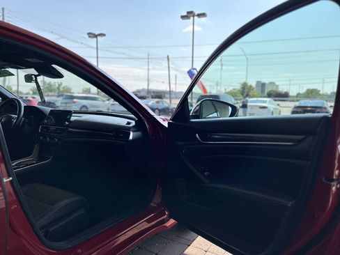 Used 2019 Honda Accord Sport image 55