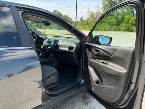 Used 2023 Chevrolet Equinox LT FWD image 17