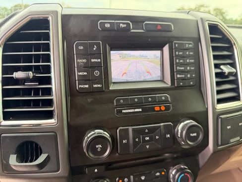 Used 2017 Ford F250 XLT AWD/4WD image 21