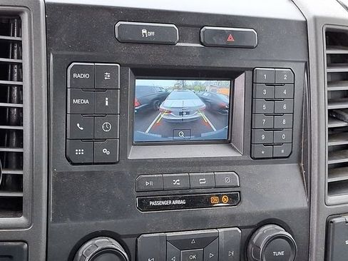 Used 2022 Ford F250 XL w/ Power Equipment Group AWD/4WD image 8