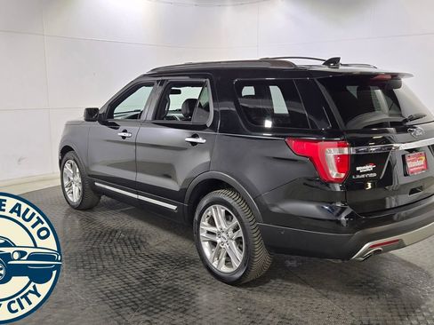 Used 2017 Ford Explorer Limited w/ Equipment Group 301A AWD/4WD image 5