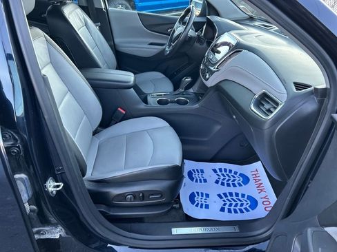 Used 2020 Chevrolet Equinox Premier image 17