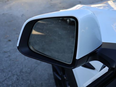 Used 2023 Tesla Model Y Long Range image 41