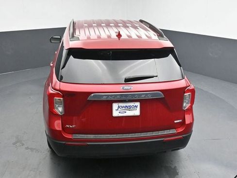 Used 2020 Ford Explorer XLT image 23