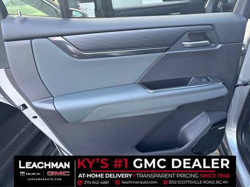 New 2026 GMC Acadia AT4 w/ Super Cruise Package AWD/4WD image 42