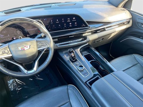 Certified 2024 Cadillac Escalade ESV Sport image 23