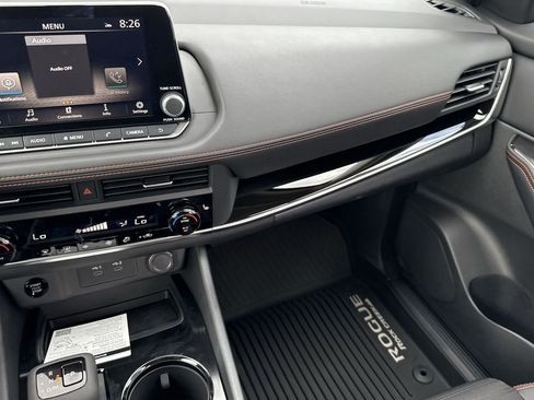 New 2026 Nissan Rogue SV AWD/4WD image 17