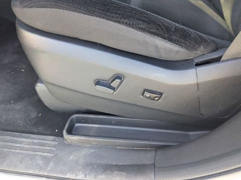 Used 2019 Dodge Grand Caravan SE image 24