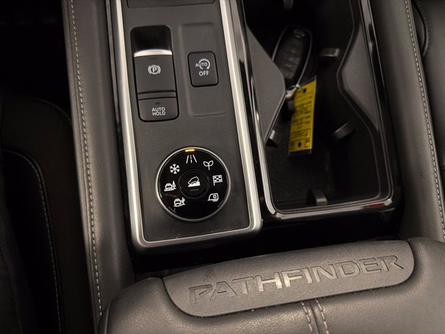 Certified 2025 Nissan Pathfinder SL AWD/4WD image 27