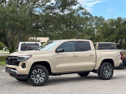 Used 2024 Chevrolet Colorado Z71 w/ Z71 Convenience Package 2