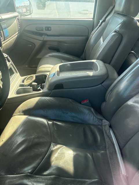 Used 2005 GMC Yukon SLT w/ SLT Preferred Equipment Group AWD/4WD image 39