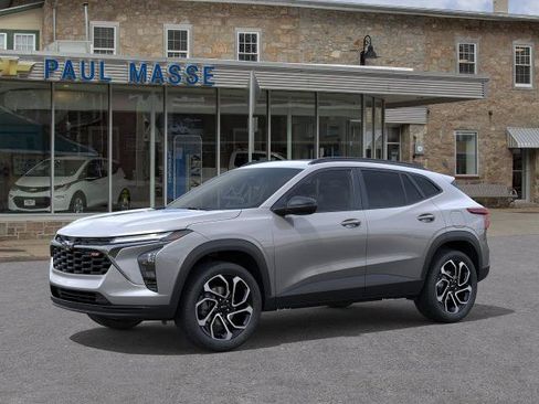 New 2026 Chevrolet Trax RS w/ Sunroof Package FWD image 2