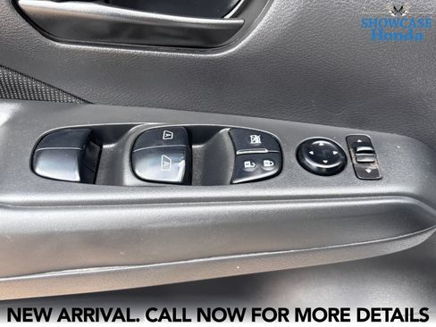 Used 2024 Nissan Kicks S FWD image 9