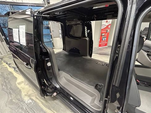 Used 2022 Ford Transit Connect XL image 36