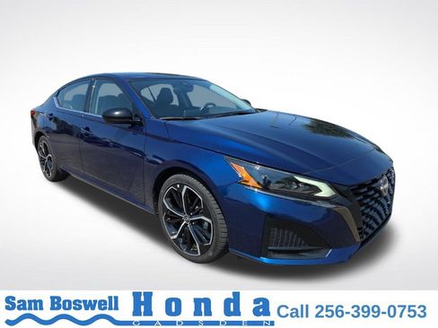 Used 2024 Nissan Altima 2.5 SR FWD image 1