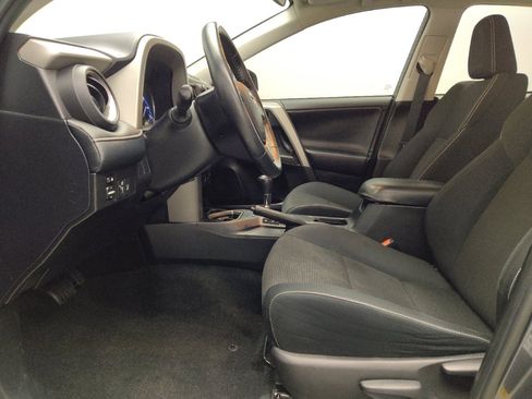 Used 2018 Toyota RAV4 XLE w/ Plus Extra Value Package image 17