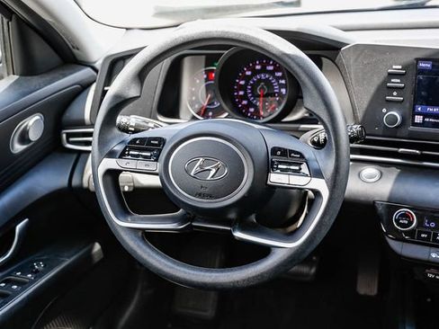 Certified 2023 Hyundai Elantra SEL FWD image 14