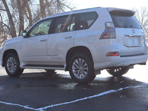 Used 2015 Lexus GX 460 w/ Premium Package image 7
