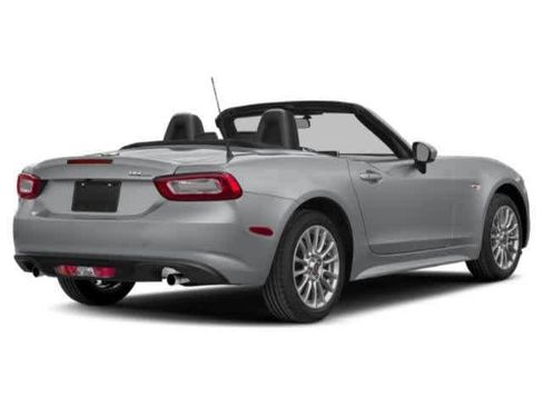 Used 2018 FIAT 124 Spider Classica w/ Technology & Siriusxm Group image 5