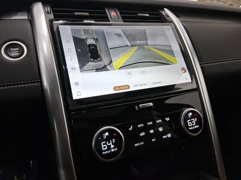 New 2026 Land Rover Discovery Limited Edition image 26