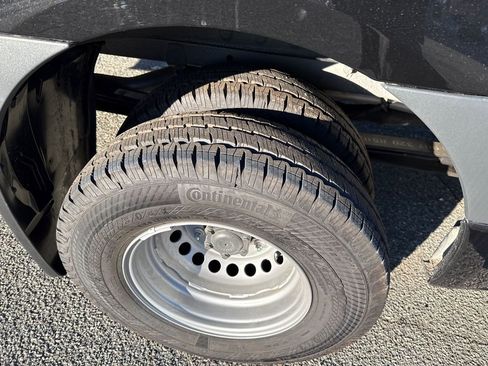 Used 2024 Mercedes-Benz Sprinter 3500 image 33