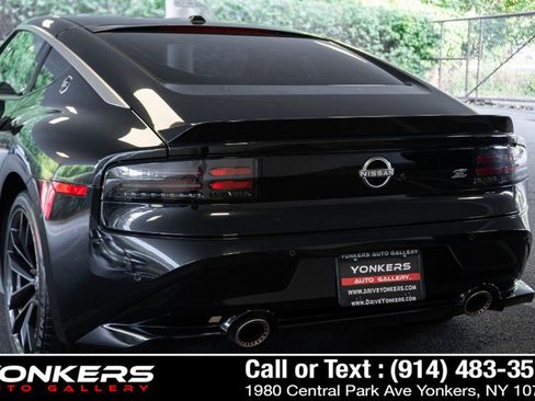 Used 2024 Nissan Z Performance w/ Floor Mat Package RWD image 23