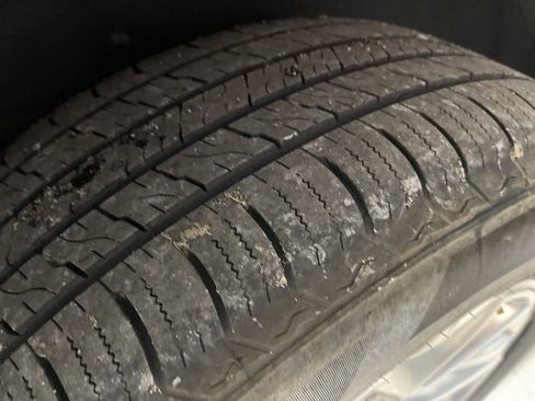 Used 2024 Chevrolet Suburban Premier image 48