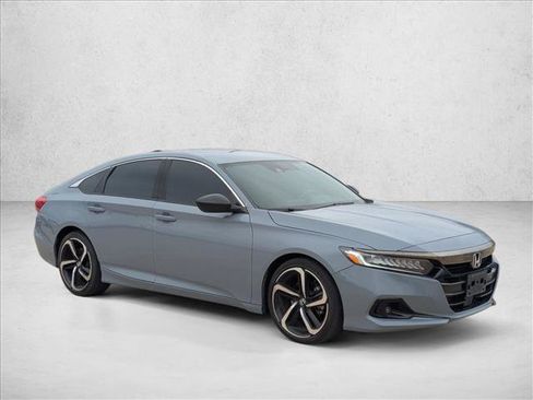 Used 2022 Honda Accord Sport image 2